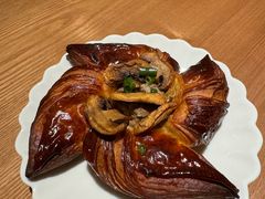 -VERIE BAKEHOUSE