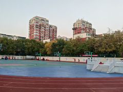 -北京师范大学实验华夏女子中学
