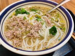 -云阿蛮云南生烫牛肉米线(奉贤路店)