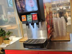 -老乡鸡(上海白玉兰广场店)