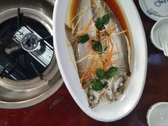 -丹水桥地锅鱼·翘嘴鲌·地方特色全鱼宴(丹江口大坝店)