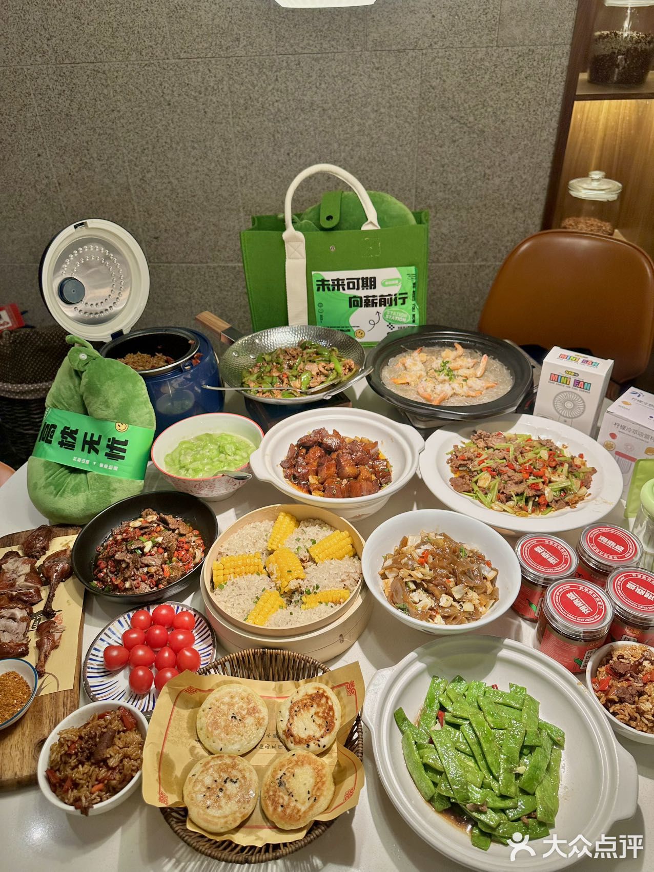 菜品全是大厨鲜炒湖南味，不是预制菜！鲜炒牛吊龙