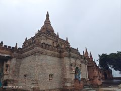 -一寨两国风景区