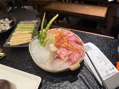 -得意咚瓜·顺德鱼生·冬瓜火锅(深圳首店)