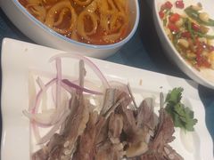 -乡村馕坑肉·烧烤·新疆菜·本地人更爱吃(阿勒泰首店)