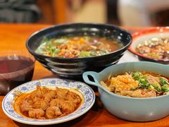 -爆炸头阿姨小四川正宗川味小吃(无任何分店)