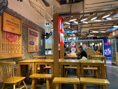 -呷佬·长沙手工米粉(金沙江路店)