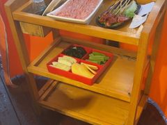 -二荆条·蜀鲜汇城市森林火锅