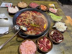 -黄潇洒老火锅(九眼桥宏济巷店)