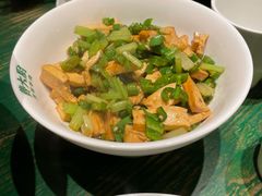 小炒香干-费大厨辣椒炒肉(太平老街店)