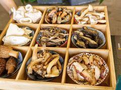 -野菌皇海景野生菌火锅(滨海大道店)