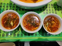 一口香菠菜面-令氏家外家周秦食府(高新店)