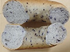 蓝莓贝果配蓝莓乳酪-屋裡·Union Bakery(龙江路店)