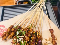 竹签烤肉-怪噜范·老贵阳街头名小吃(数博万达店)