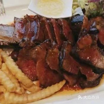 澳门吃葡国餐我选丰收台