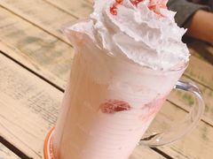 草莓沙冰-Cafe Alice咖啡爱丽丝(奥城店)