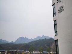 -百里峡七彩艺术小镇