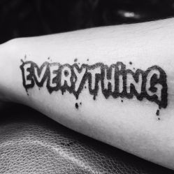 -SNOW TATTOO STUDIO