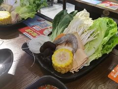 -呷哺呷哺 小火锅 (浦东新欧尚超市店)