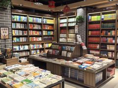 -南岸新华书店
