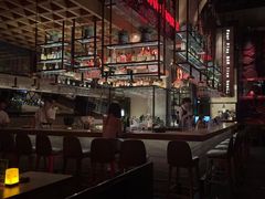 -FOUR PLAY BAR