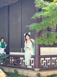 -一揽芳华汉服旗袍体验馆(拙政园店)