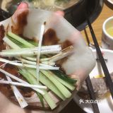 。哇噻他们家的烤鸭简直太好吃了，黄瓜的分量也很足