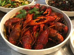 -龙巢盱眙龙虾·牛蛙·烧烤宵夜(八卦岭店)