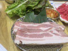 -青瓦餐厅·生鱼片·韩园烤肉(西塔店)