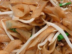 干炒牛河-芳满庭粤菜餐厅(丹阳吾悦店)