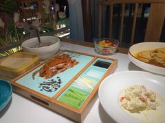 -荷塘秋月·本帮江浙菜(国权路店)