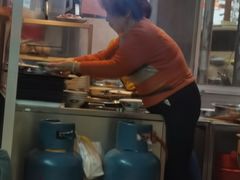 -松树干拌面店