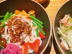 曼谷凉拌海鲜米粉-SHAN山(前滩太古里店)