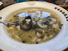 -严记小天府酸菜鱼(西四路店)