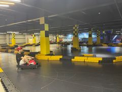 -极限PLAY运动娱乐新世界·团建派对潮玩休闲馆·室内蹦极高空游乐园