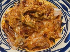 -艳阳天民俗村(公园路店)