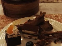 -东方豪景花园酒店·怡景旋转餐厅