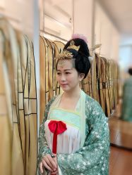 -盘子女人坊古装写真摄影(厦门总店)