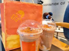 -喜茶(北京华贸购物中心店)