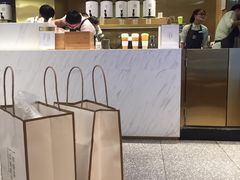 -奈雪的茶(湖滨银泰in77C区PRO店)