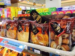 -全家便利店(襄阳南路店)