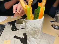 -穹六人间 people 6(岳阳路店)