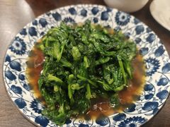 清炒豆苗-小实惠嘉(威海路店)