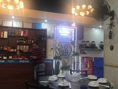 -牛一煲美食(江高店)