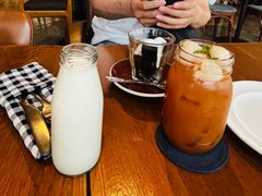 -ROAST coffee & eatery