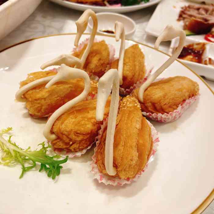 南园酒家(前进路店)-"环境真的有惊艳到,历史文化老牌广东早茶店.