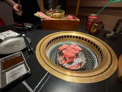 -山川小町·极番烧肉(新地假日广场店)