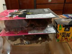 -周黑鸭(郑州中原区华山路中原万达沃尔玛店)