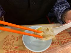 -莱莱小笼·乔艾