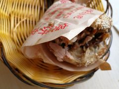 -洪峰浩老北京烧饼夹肉(角门路店)